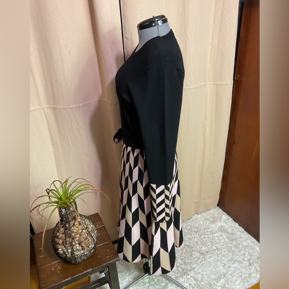 Eliza J Black Fit & Flare Sweater Dress - Picture 6 of 13